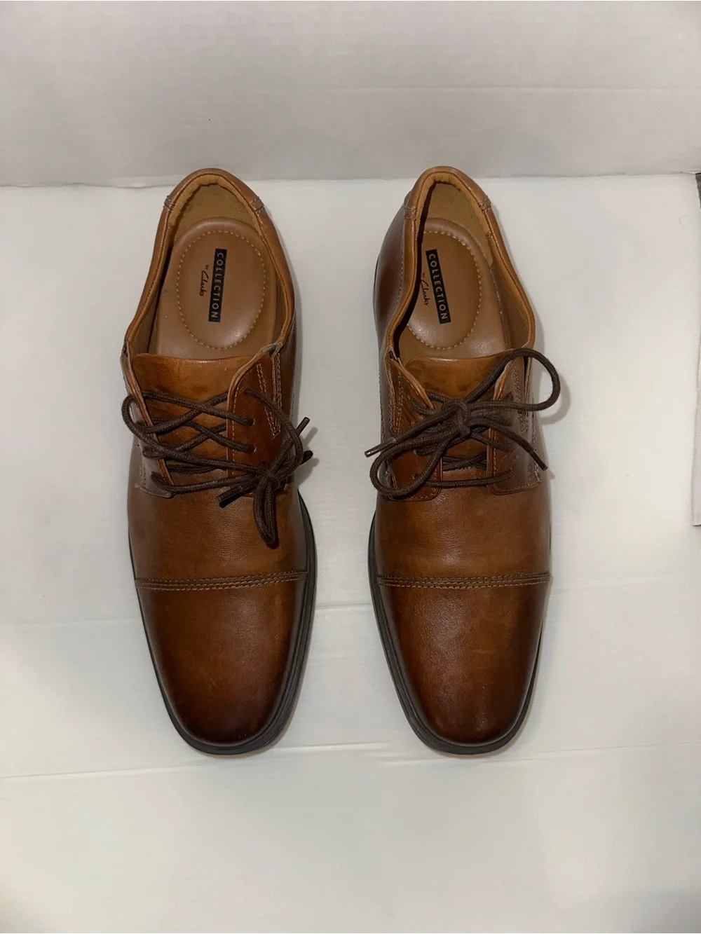 Clarks Tan Brown Leather Cap-Toe Derby Shoes